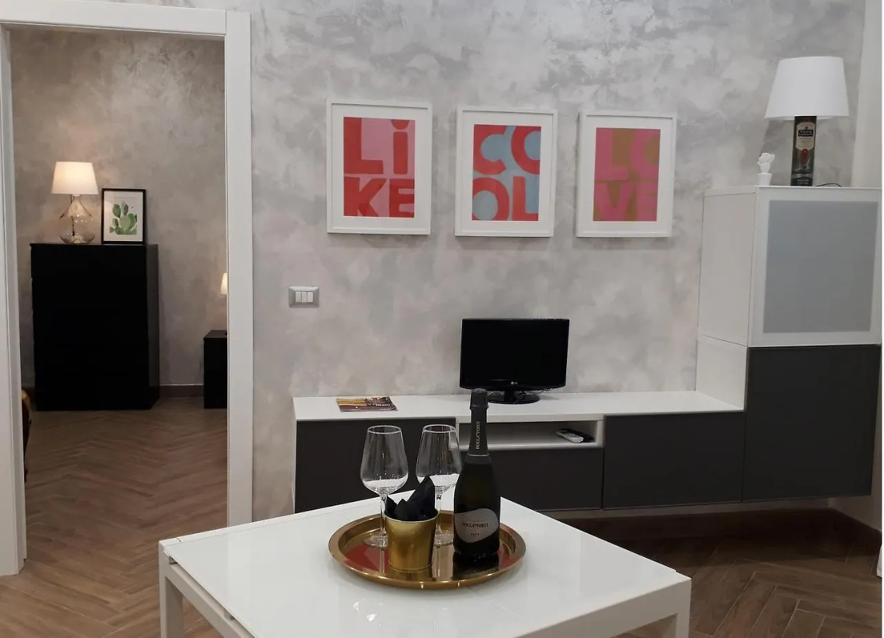 Etnea Street Apartment 卡塔尼亚